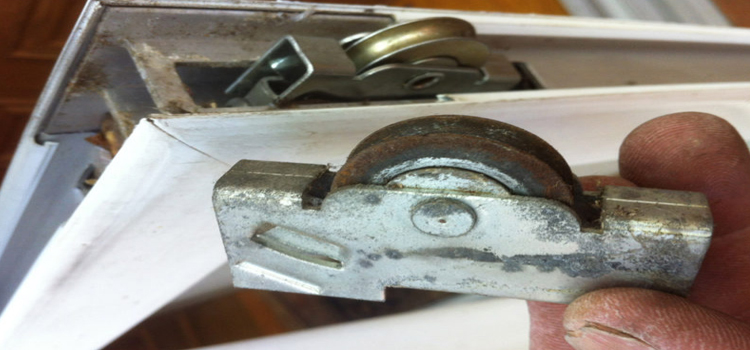 screen door roller repair in Santa Fe Springs